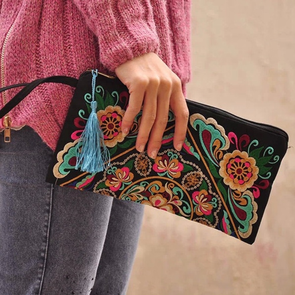 Floral Embroidered Black Wristlet/Clutch